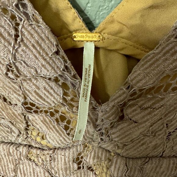 Free People Dangerous Lace Mini Dress Purple Size 6 - Picture 4 of 7